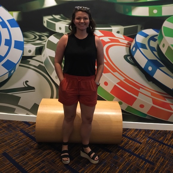 Meet your Posher, Dixie - Picture 4 of 6